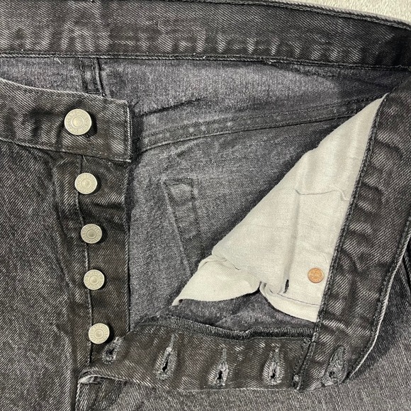 Levi's 501 Original Fit Jeans Men 33(32)x32(30) Black Straight Leg Button Fly - Picture 7 of 13